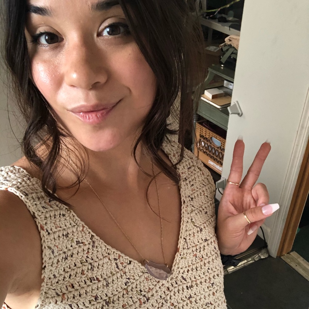 Meet your Posher, Elizabeth